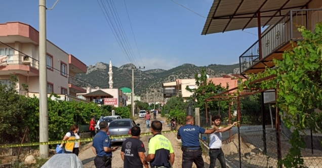 Adana'da av tüfeğiyle iki kızını öldüren, eşini de yaralayan kişi intihar etti