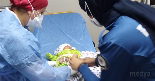 Mersin De Cami Avlusuna Birakilmis 5 Gunluk Bebek Bulundu Medya Gazete