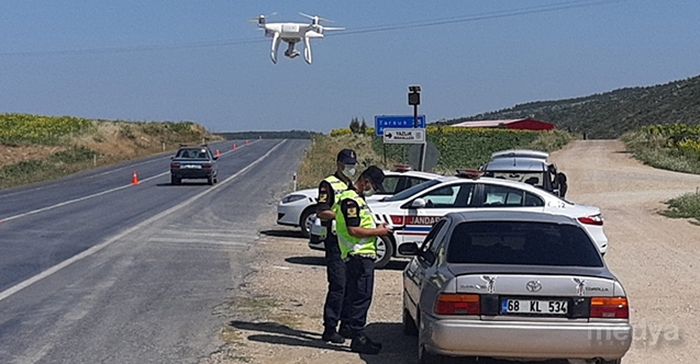 Mersin&#039;de jandarmadan drone ve helikopterle trafik denetimi