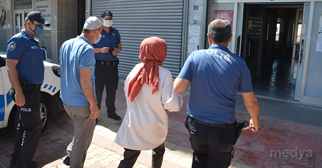 Polis ekipleri, kimliğinde fotoğraf bulunmayan öğrenci için seferber oldu