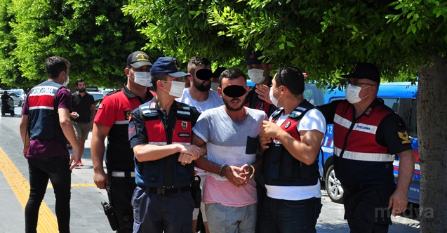 Antalya&#039;da uyuşturucu operasyonunda 4 tutuklama