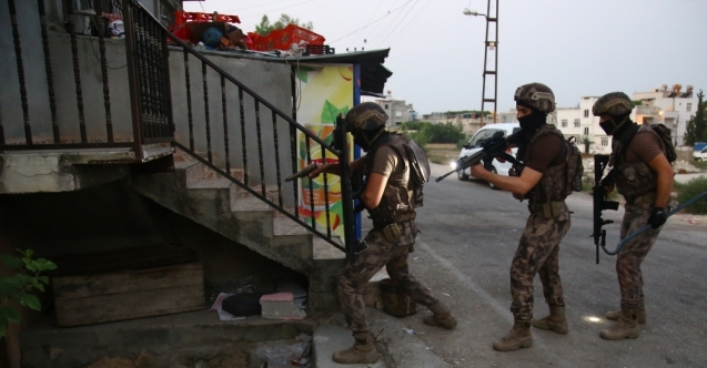 Adana&#039;da terör örgütü PKK/KCK operasyonu: 14 gözaltı