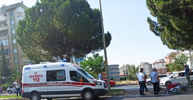 Kahramanmaraş&#039;ta motosiklet yayaya çarptı: 2 ölü