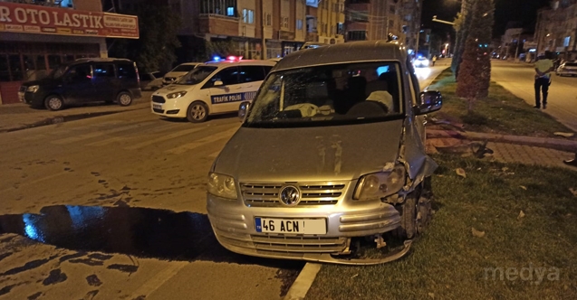 Kahramanmaraş&#039;ta hafif ticari aracın çarptığı yaya hayatını kaybetti