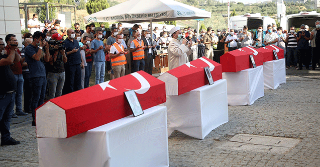 Mersin'de devrilen otobüste şehit olan 4 asker için tören düzenlendi