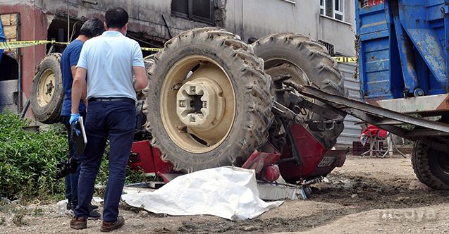 Osmaniye De Traktor Devrildi 1 Olu 2 Yarali Medya Gazete