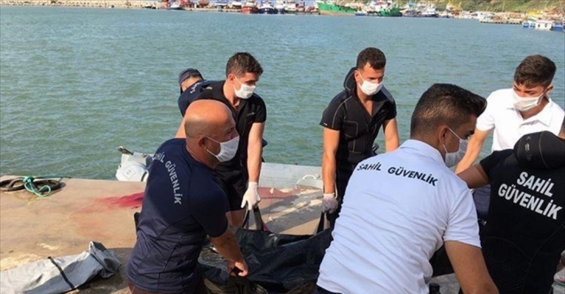 Adana&#039;da denizde kaybolan gencin cansız bedeni bulundu