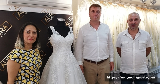 Adana'da evlenecek ihtiyaç sahibi genç kızlara ücretsiz gelinlik
