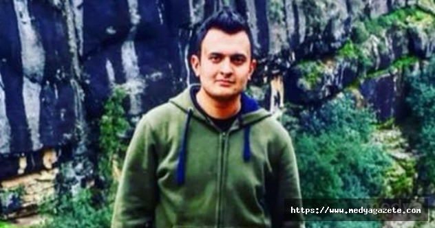 Antalya'da iki otomobil çarpıştı: 1 ölü