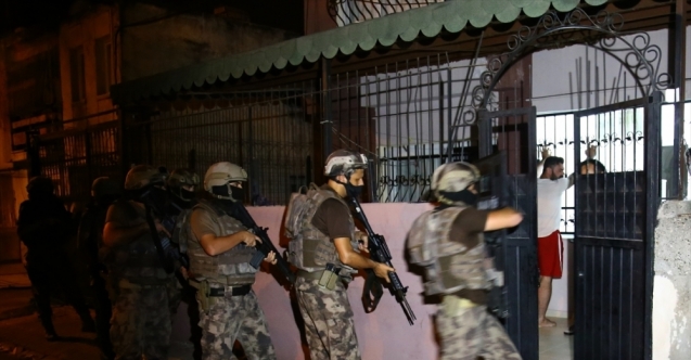 Adana&#039;da organize suç örgütü operasyonu: 25 gözaltı