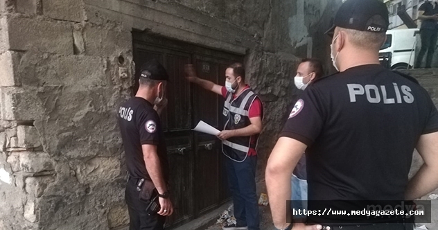 Kahramanmaraş&#039;ta asayiş uygulamasında yakalanan 32 kişi tutuklandı