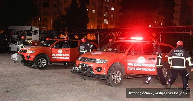 Adana’dan İzmir’e 8 kişilik uzman ekip gönderildi