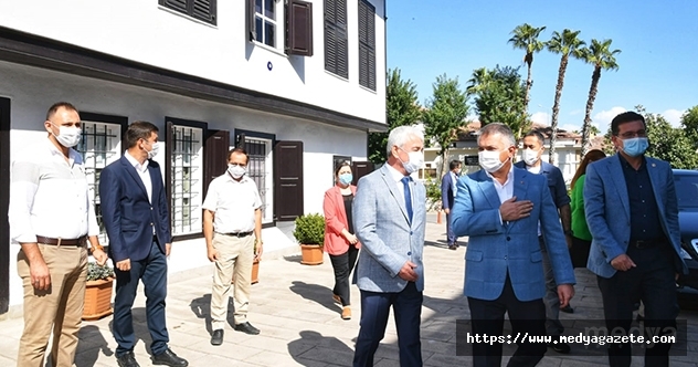 Antalya Valisi Ersin Yazıcı Finike'yi ziyaret etti