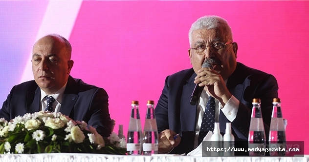 MHP Genel Başkan Yardımcısı Yalçın partisinin Antalya İl Kongresi'nde konuştu: