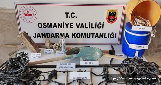 Osmaniye'de kaçak kazı yapan 4 kişi yakalandı