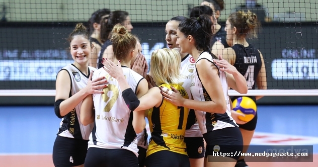 VakıfBank&#039;ın ligde bileği bükülmüyor