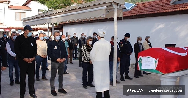 Antalya&#039;da emekli gazi polis memuru hayatını kaybetti