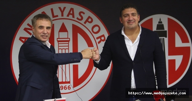 Antalyaspor'da hedef zirveyi zorlayan bir takım oluşturmak
