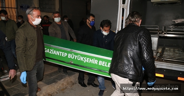 Gaziantep'te kayıp kişinin cesedi merdiven altında gömülü bulundu