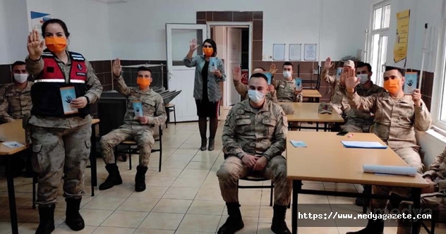 Jandarma personeline &#039;Kadına yönelik şiddetle mücadele eğitimi
