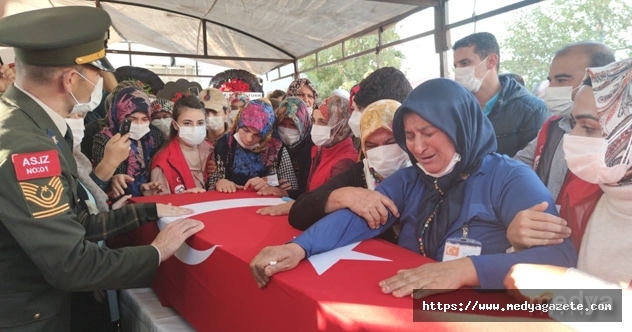 Şehit Uzman Çavuş Memleketi Osmaniye&#039;de Toprağa Verildi