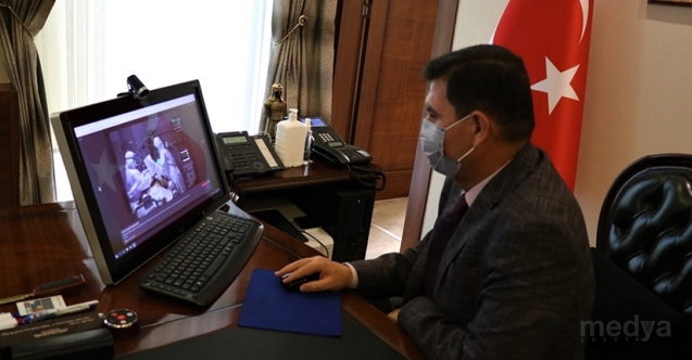 Burdur Valisi Ali Arslantaş, “Yılın Fotoğrafları“ oylamasına katıldı