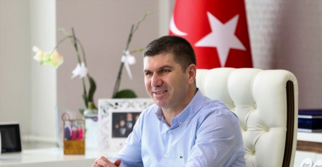 Burdur Valisi Arslantaş ve Belediye Başkanı Ercengiz&#039;den yeni yıl mesajı