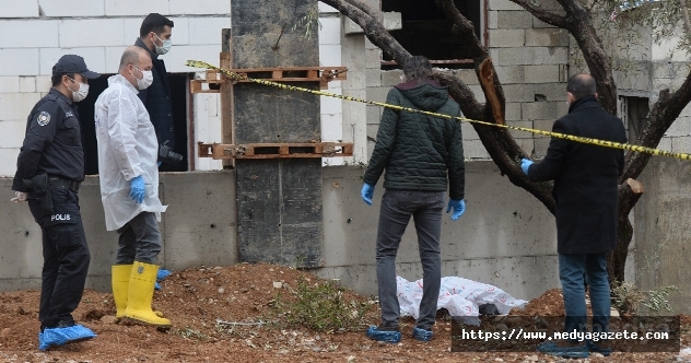 Kahramanmaraş'ta inşaat alanında ceset bulundu