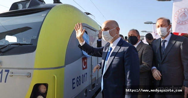 Türkiye&#039;den Çin&#039;e gidecek ilk ihracat treni İstanbul&#039;dan uğurlandı