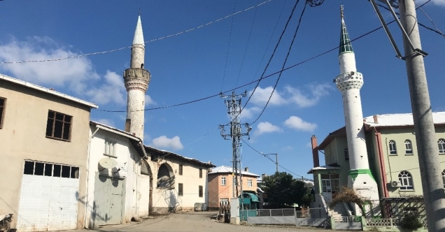 200 yıllık köy camisi restorasyon için ödenek bekliyor