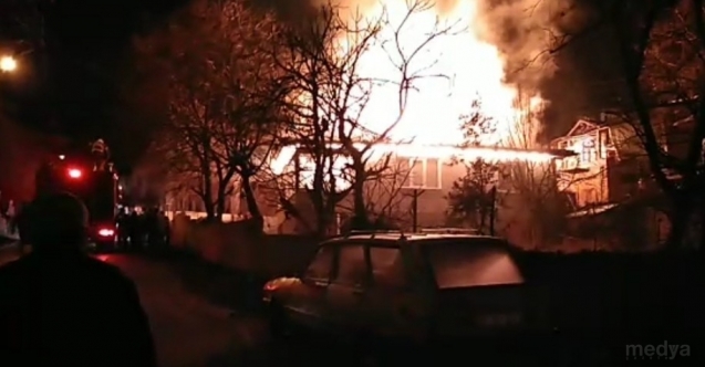 Amasya’da bir köyde tek katlı evde yangın çıktı
