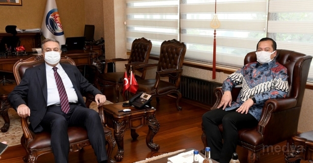 Endonezya Cumhuriyeti Ankara Büyükelçisi Iqbal Mersin’de