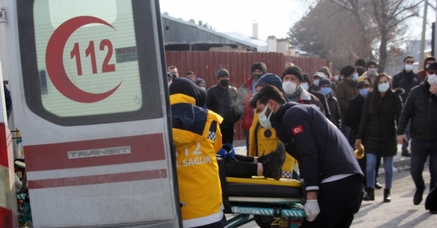 Erzincan&#39;da trafik kazası: 1 yaralı
