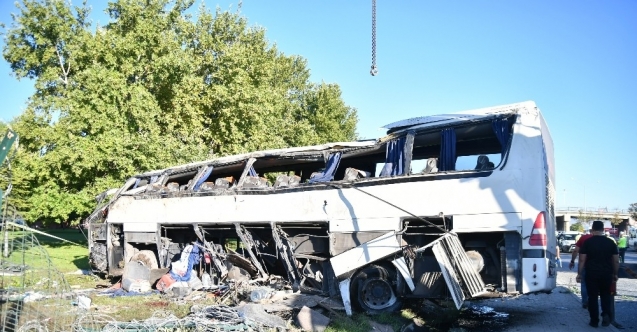 Eskisehir De 2 Kisinin Hayatini Kaybettigi Otobus Kazasinda Sofore 15 Yila Kadar Hapis Cezasi Istendi Medya Gazete
