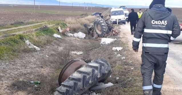 Eskişehir’de çarpışan 2 araç şarampole yuvarlandı: 1’i ağır 2 yaralı