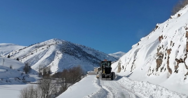 Gümüşhane’de kapalı köy yollarının tamamı açıldı