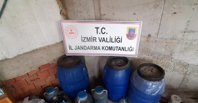 İzmir’de jandarma 600 litre kaçak şarap ele geçirdi