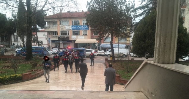 Mermer ocağından hırsızlık yapan 3 kişi tutuklandı