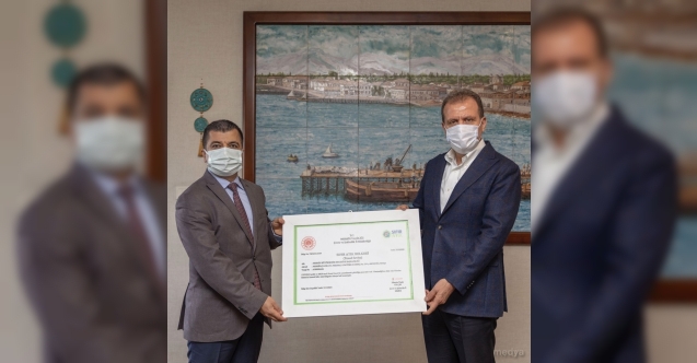 Mersin Büyükşehir Belediyesine sıfır atık belgesi