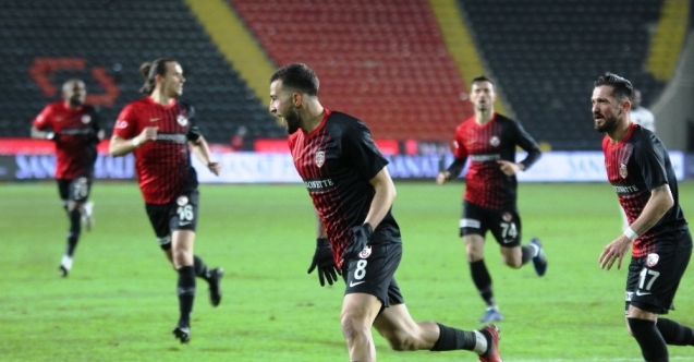 Süper Lig: Gaziantep FK: 1 - Hatayspor: 0 (İlk yarı)