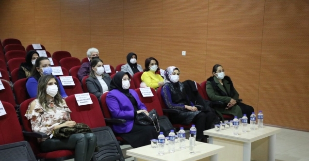 Vali Erkaya Yırık’ın eşi Ayşe Yırık:" Uyuşturucuyla mücadele en büyük görev anneye düşüyor"