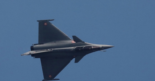 Yunanistan parlamentosundan Fransa’dan 18 Rafale tipi savaş uçağının alınmasına onay