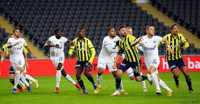 Ziraat Türkiye Kupası: Fenerbahçe: 0 - Kasımpaşa: 0 (İlk yarı)