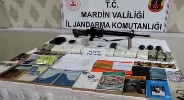 Mardin’de PKK’ya ait sığınak ve depolar imha edildi
