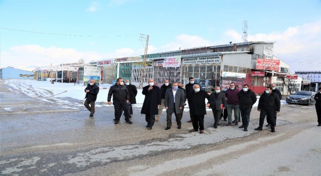 Milletvekili Arvas ve Belediye Başkanı Akmandan sanayi sitesi esnafına ziyaret