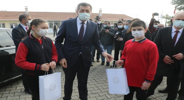 Milli Eğitim Bakanı Ziya Selçuk, Edirnede öğretmenlerle buluştu