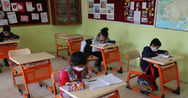 Tunceli’de bin 651 öğrenci ders başı yaptı