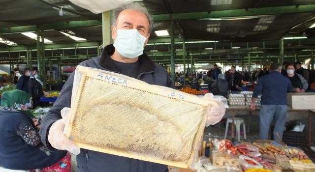Balıkesirde polis pazar girişinde HES kodu sorgulaması yaptı