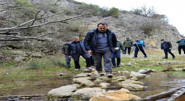 Ertuğrul Gazinin silah arkadaşlarının da uğrak yeri olan Dereboyu Köyünde tarih ve doğa yürüyüşü