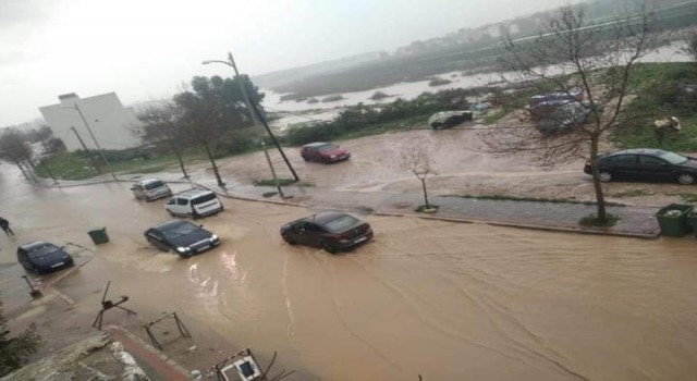 Fasta aşırı yağışlar sele neden oldu